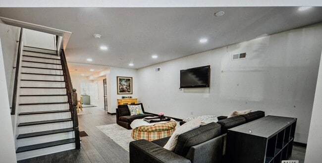 Foto del edificio - 2070 E Dauphin St