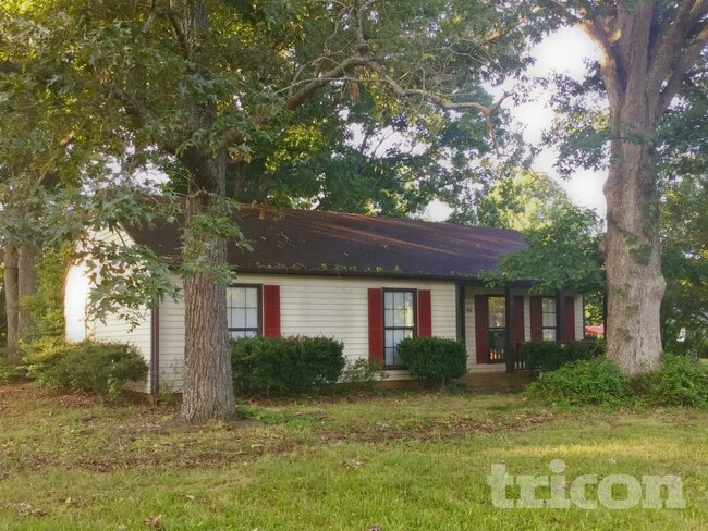 Building Photo - 7600 Lancashire Dr