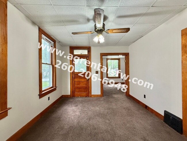Building Photo - 4 Bedroom House- (Section 8 OK!)
