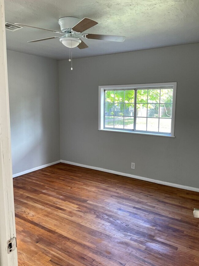 Foto del edificio - 2 Bed 1 Bath Newly Remodeled Home in Del City