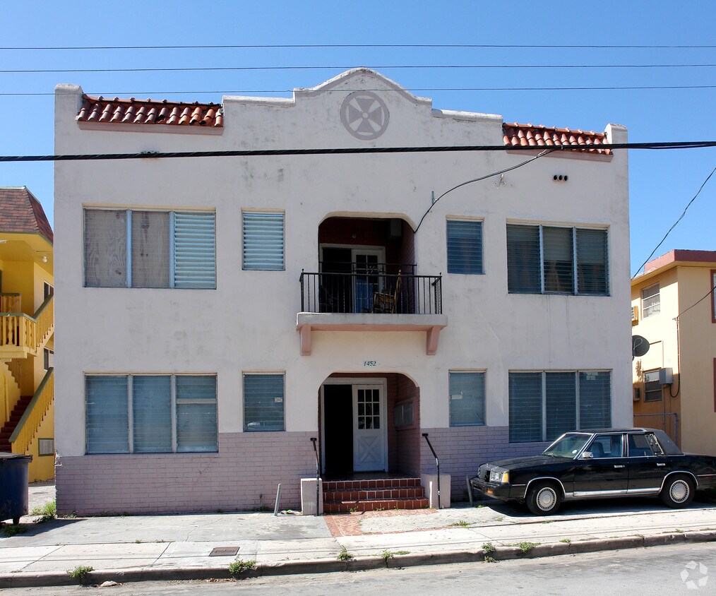 Foto principal - 1452 NW 3rd St
