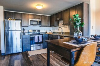 Building Photo - 50 Morgan St N