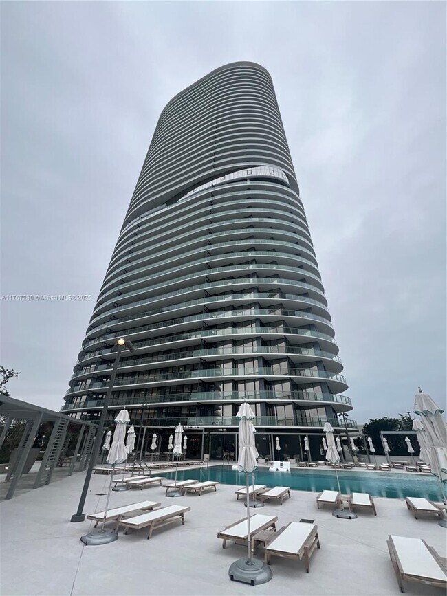 Building Photo - 500 Alton Rd