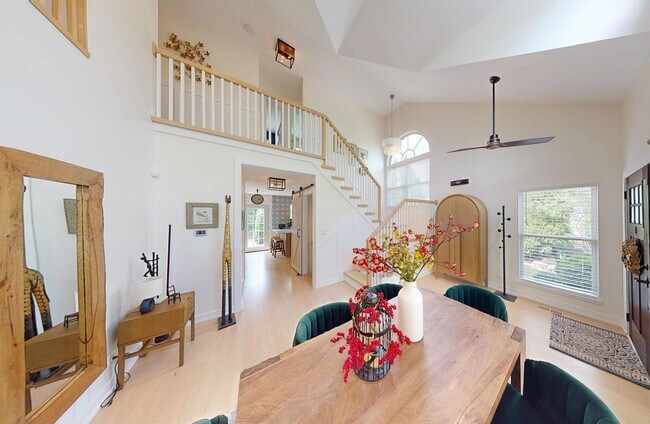 Foto del edificio - 2207 Periwinkle Ln