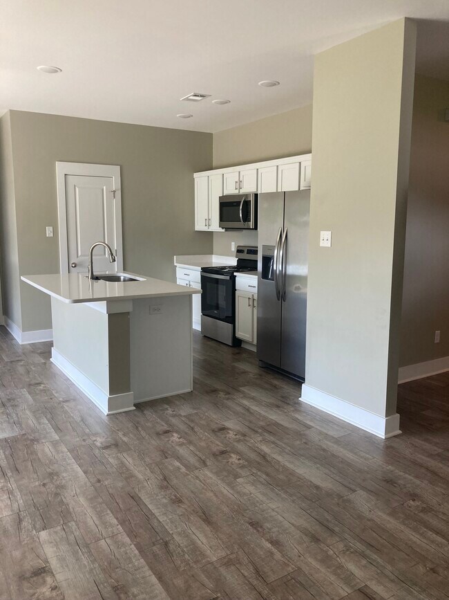 Building Photo - 3608 Leafy Pass