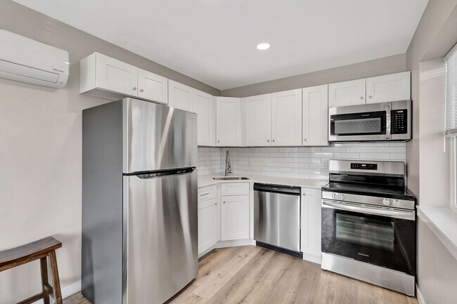 Foto del edificio - Ravines Apartments - Modern 1-Bedroom  Apartments