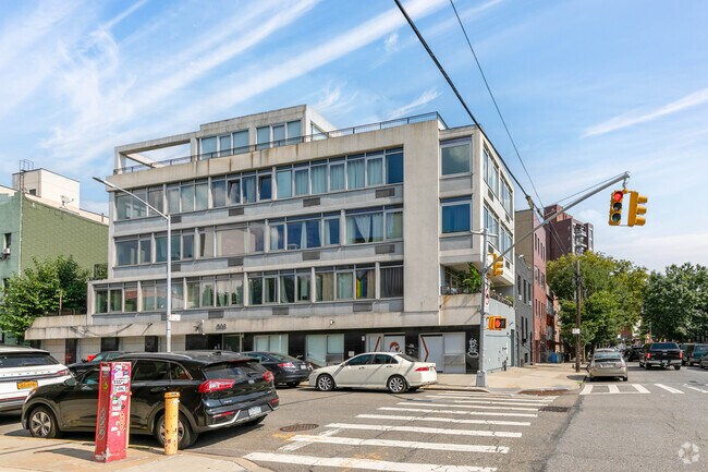 Building Photo - 508 Humboldt St