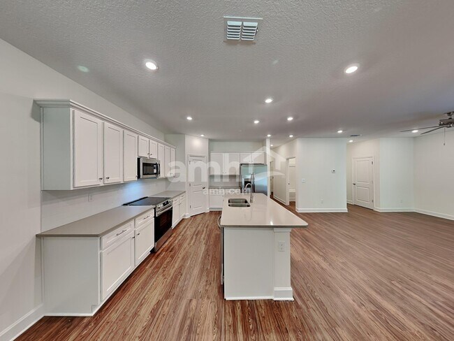 Building Photo - 8579 Belfort St