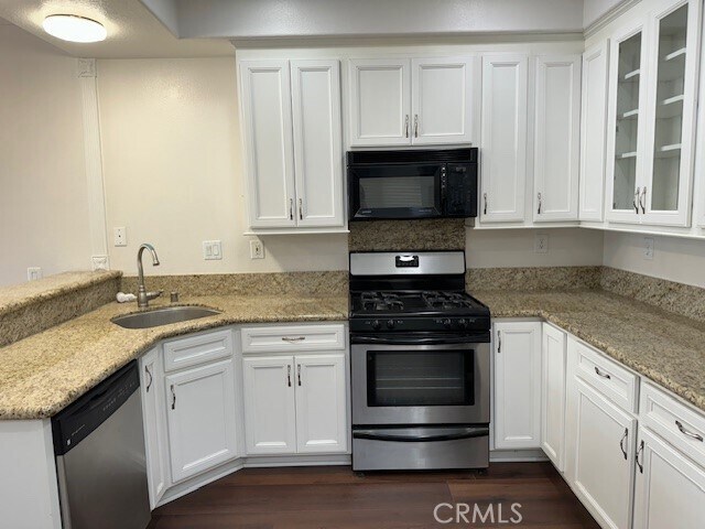 Building Photo - 28505 Klondike Dr