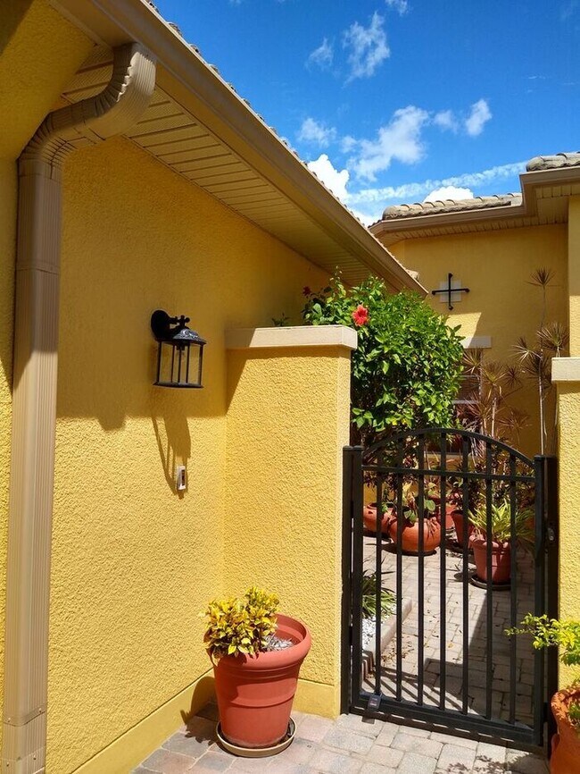 Foto del edificio - Fully Furnished Home in Solivita