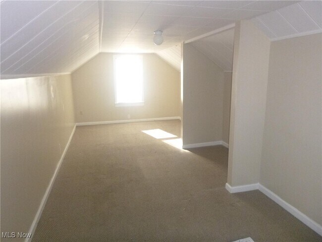 Building Photo - 837 McKinley Ave