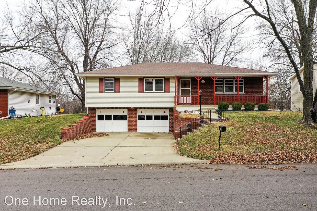 1923 Lion Rd, Saint Joseph, MO 64506 House Rental in Saint Joseph, MO