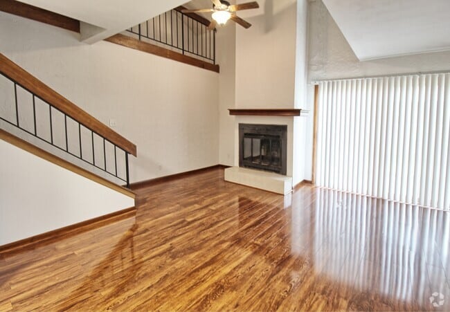 Building Photo - 4012 Renn Hart Hills
