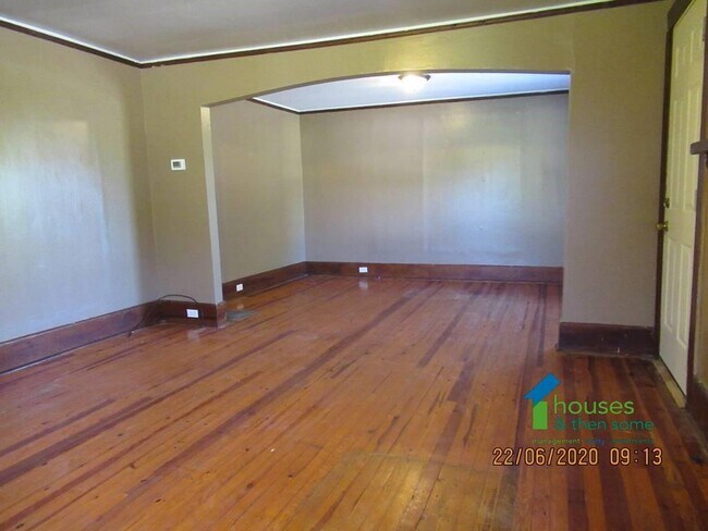 Foto del edificio - 319 S Piedmont Hwy