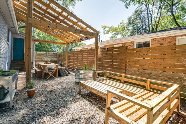 Amazing 3BE/1BA in East Nashville location! - Amazing 3BE/1BA in East Nashville location! House
