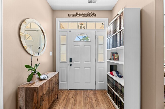 Foto del edificio - 3234 Austin Ave