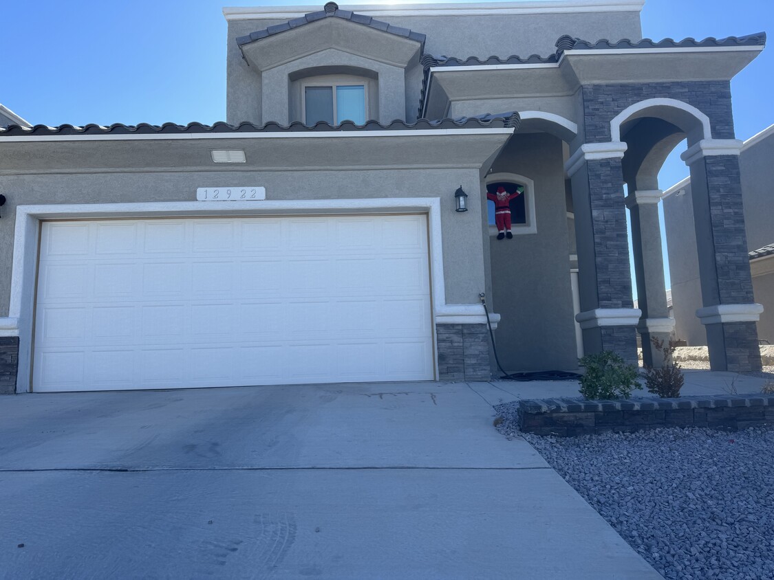 12922 Clevedon St, Horizon City, TX 79928 House Rental in Horizon