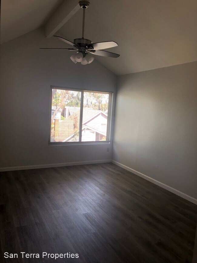 Building Photo - 3 br, 2 bath House - 10752 Esmeraldas Dr.