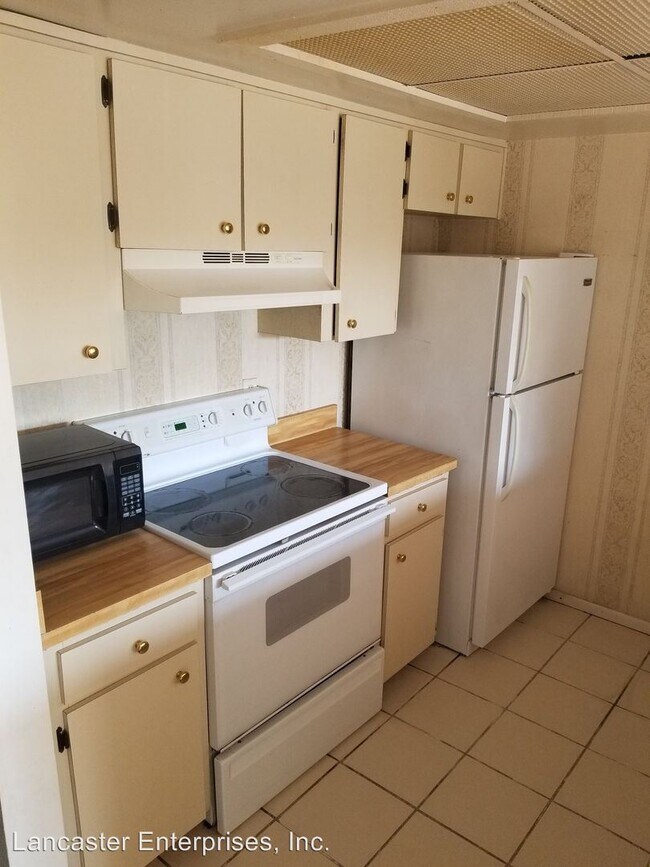 Foto del edificio - 8419 Camden St