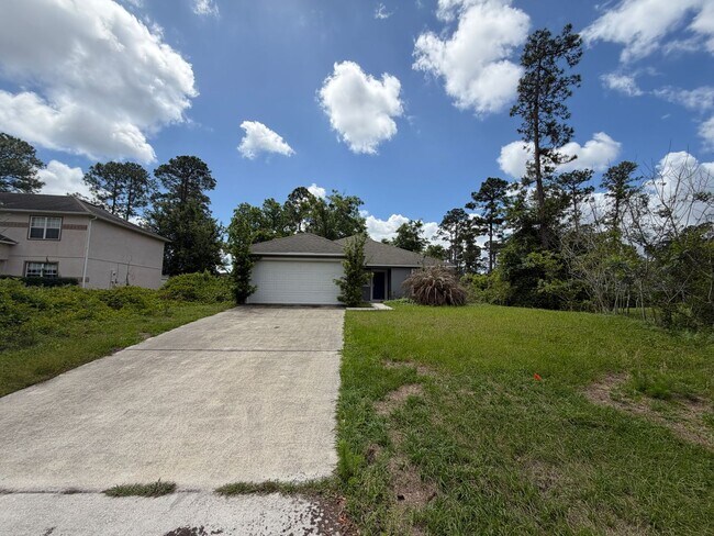 Foto del edificio - AWESOME 3/2 w/ office HOME in Deltona! You need to check this out!