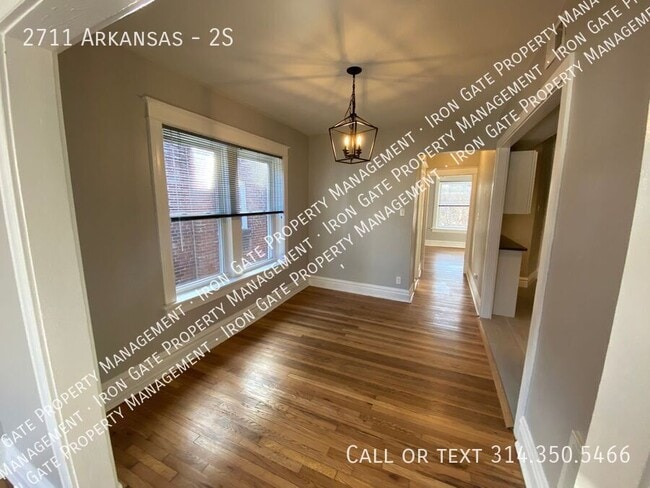 Foto del edificio - 2711 Arkansas-2S