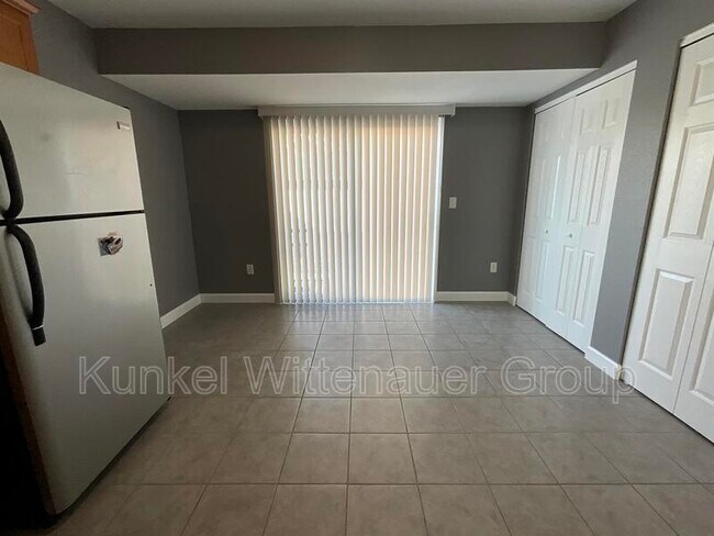 Foto del edificio - 700 Fountain View Dr