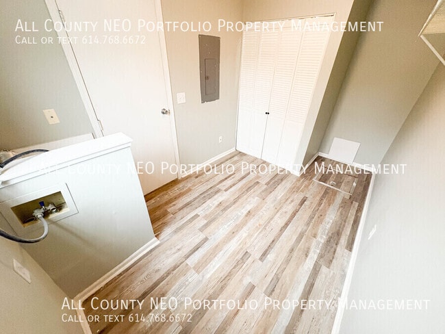 Building Photo - 6755 Axtel Dr