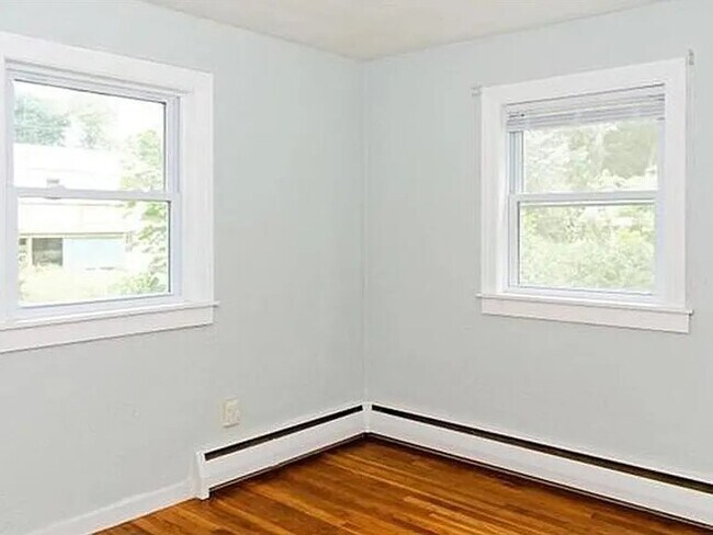 Building Photo - 21 Wesleyan Terrace