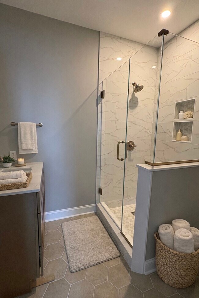 Baño principal - 8 Campbell Ave