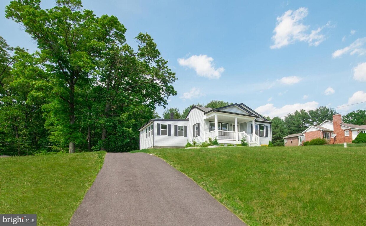 Primary Photo - 1403 Prospect Mill Rd