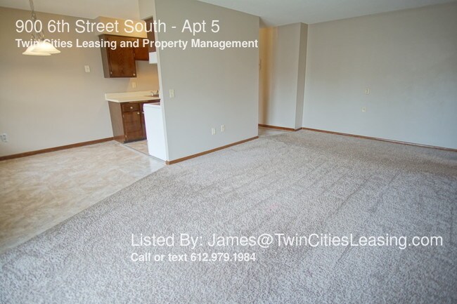 Foto del edificio - 900 6th St S