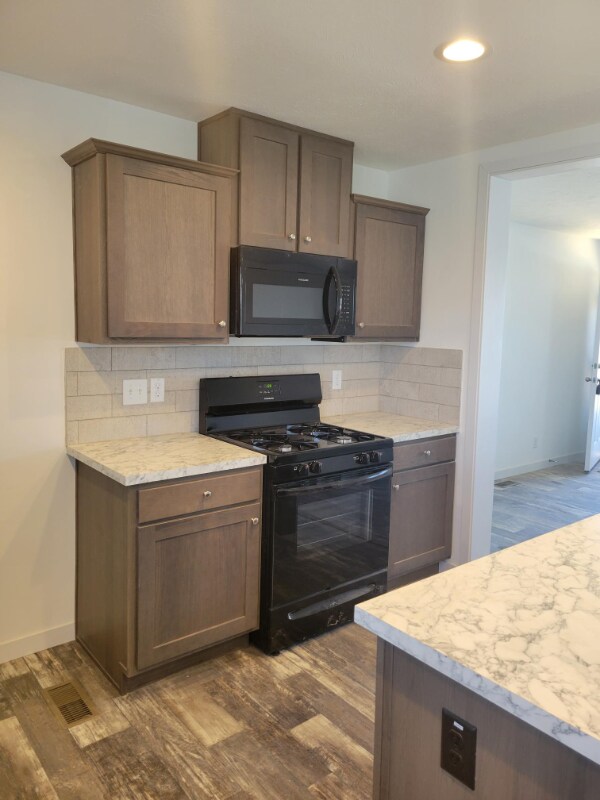 Building Photo - 135 Hoosier Dr