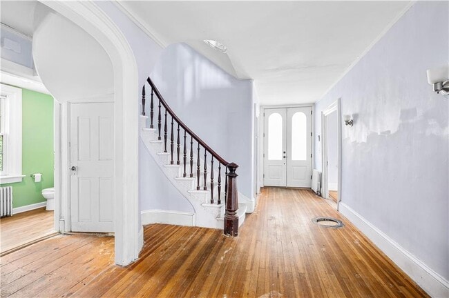 Building Photo - 34 Congdon St