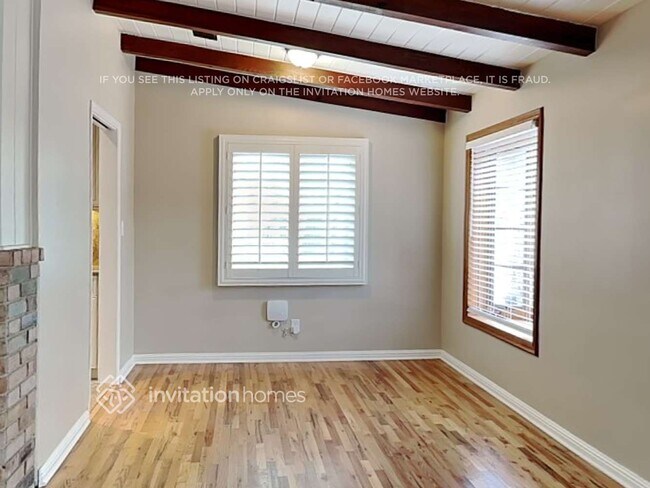 Foto del edificio - 14230 Enadia Way