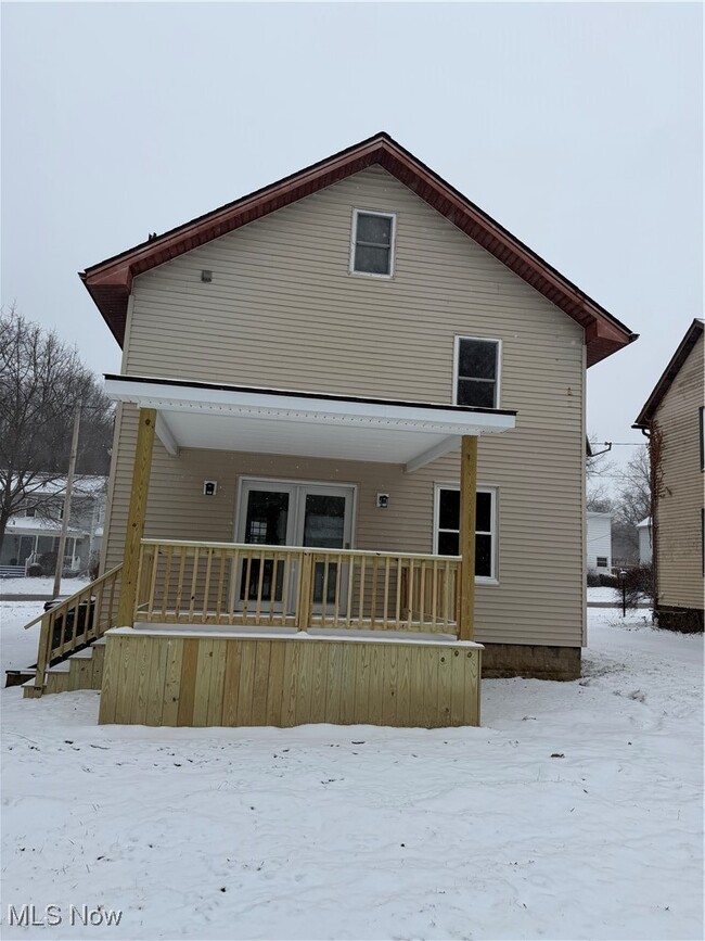 Building Photo - 443 S Union Ave