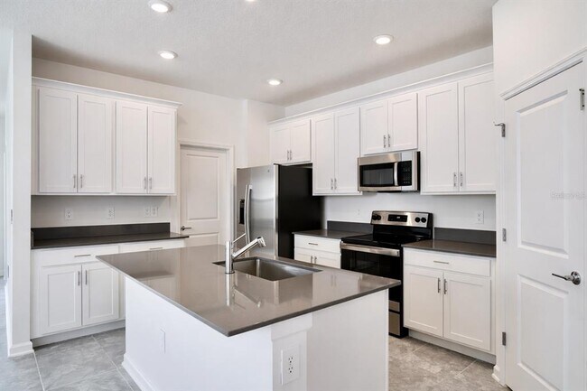 Foto del edificio - 136 Aces High Ln