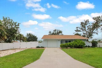Building Photo - 1616 Jupiter Rd