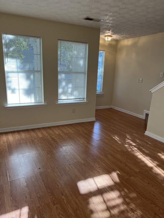 Photo - 2340 Wellington Cir Townhome