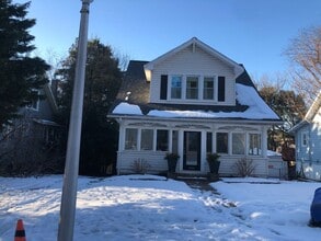 Building Photo - 4906 Ross Rd
