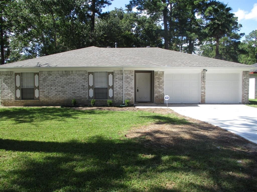 Primary Photo - 22815 Canyon Lake Dr