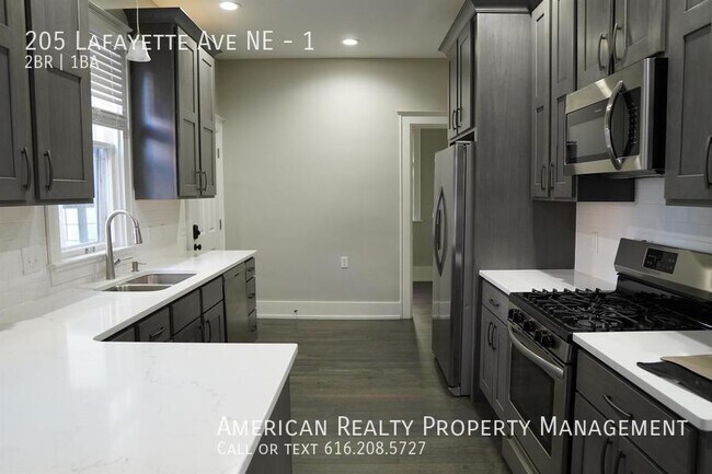 Foto del edificio - 205 Lafayette Ave NE