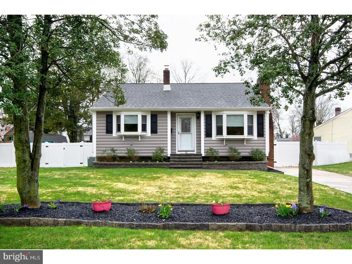 10 King Ave, Evesham, NJ 08053 House Rental in Evesham, NJ