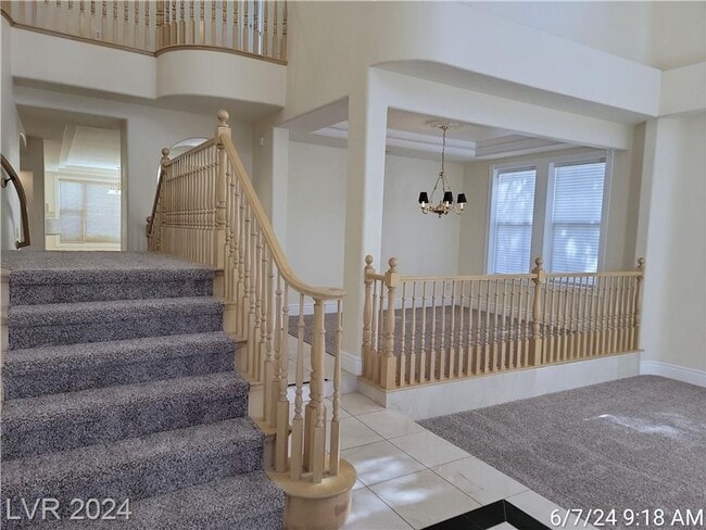 Building Photo - ABSOLUTELY GORGEOUS HOME WITH POOL & SPA I...