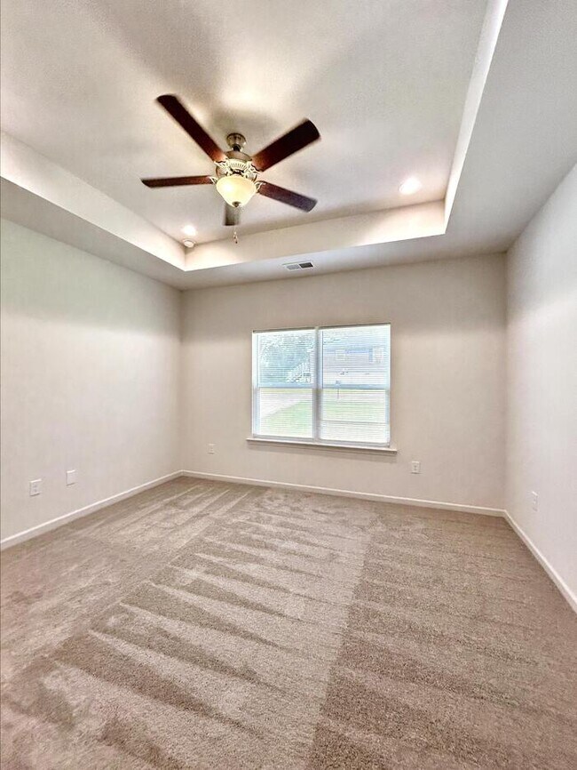 Foto del edificio - 715 N McFarland St