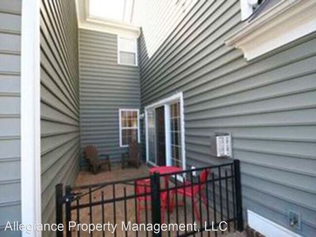 Foto del edificio - 3 br, 2.5 bath House - 2388 Prince John Court