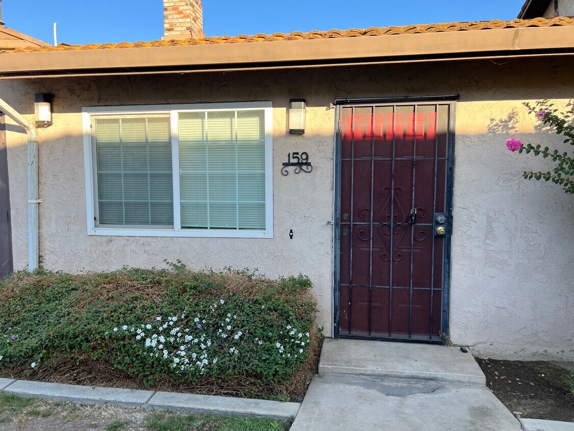 147159 W Alexander Ave Unit 159, Merced, CA 95348 Room for Rent in