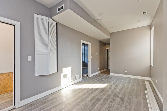 Foto del edificio - 1747 N Spaulding Ave