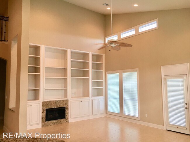 Building Photo - 5 br, 3 bath House - 6198 Royal Palms Court