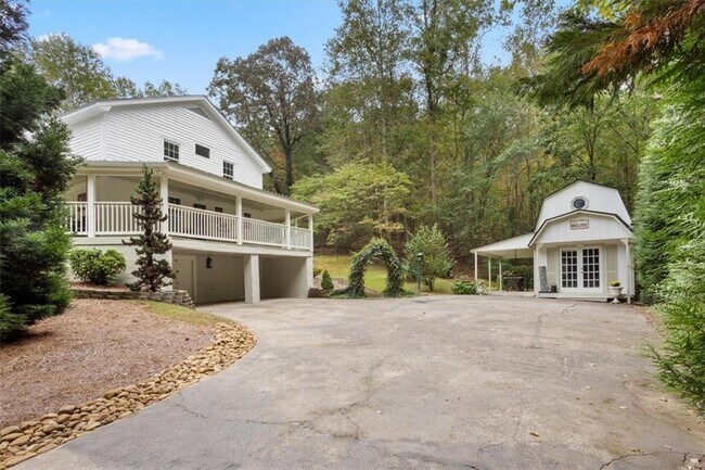 Foto del edificio - 12485 Reinhardt College Pkwy