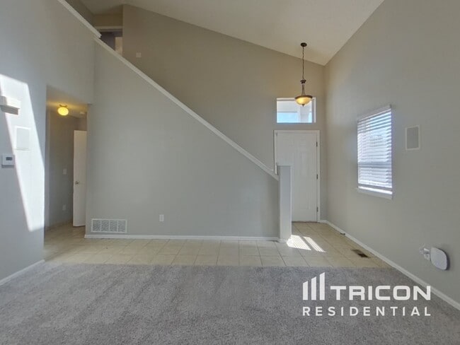 Building Photo - 4968 Sweetgrass Ln